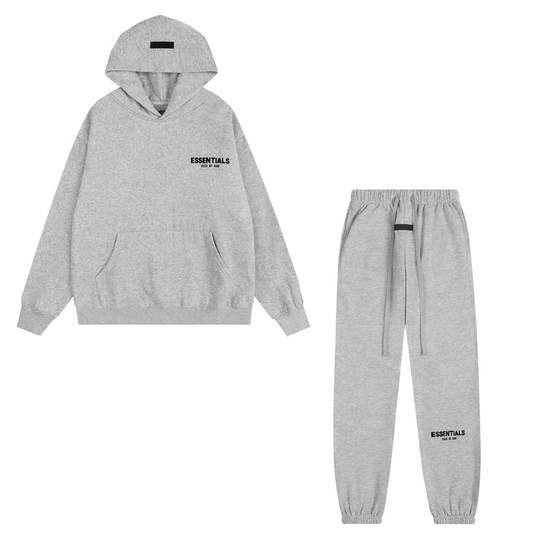 חליפת Fear of God Essentials